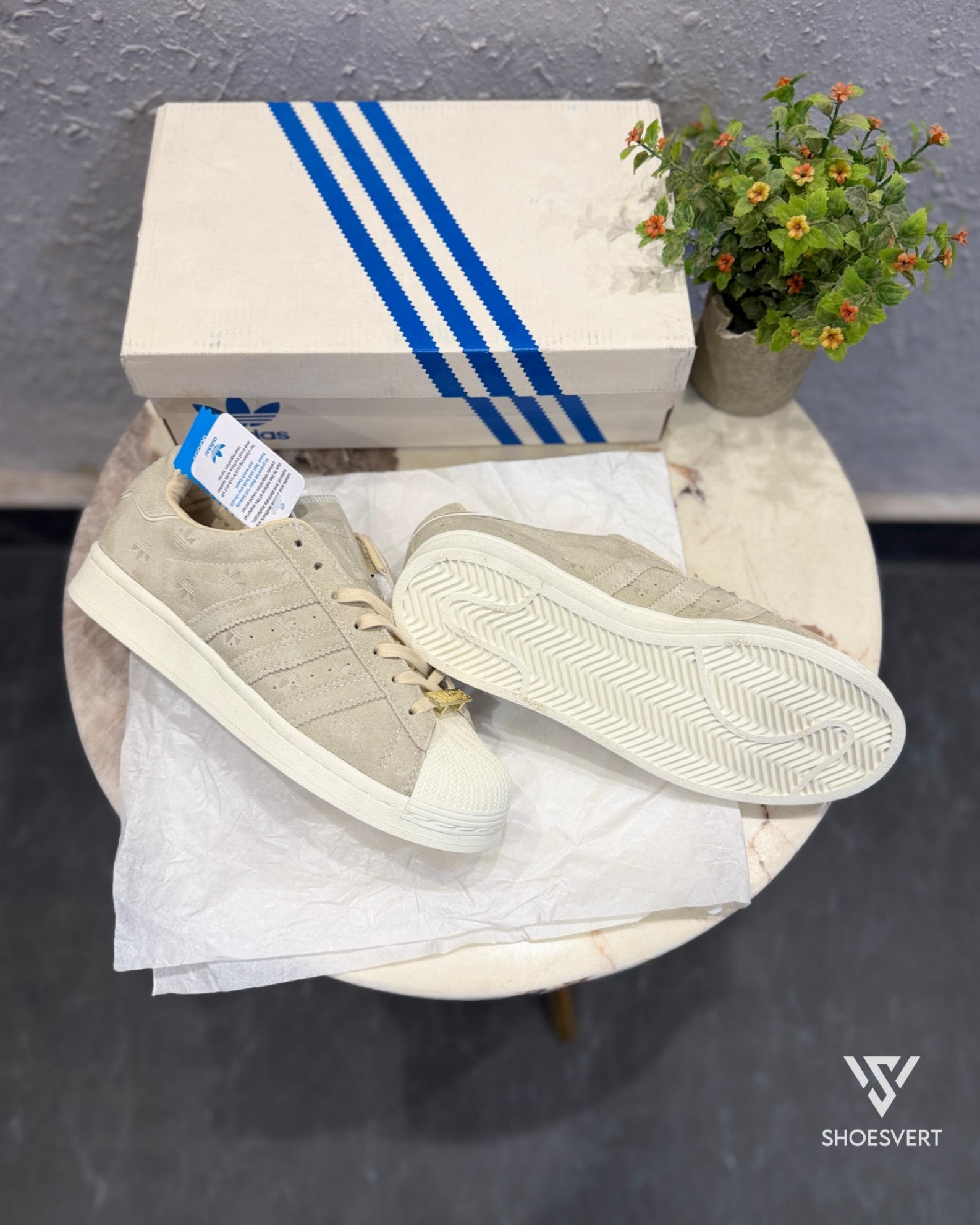 AD SUPERSTAR BEIGE ENGRAVED